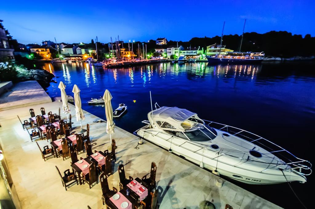 Hotel Maxim Božava Eksteriør billede
