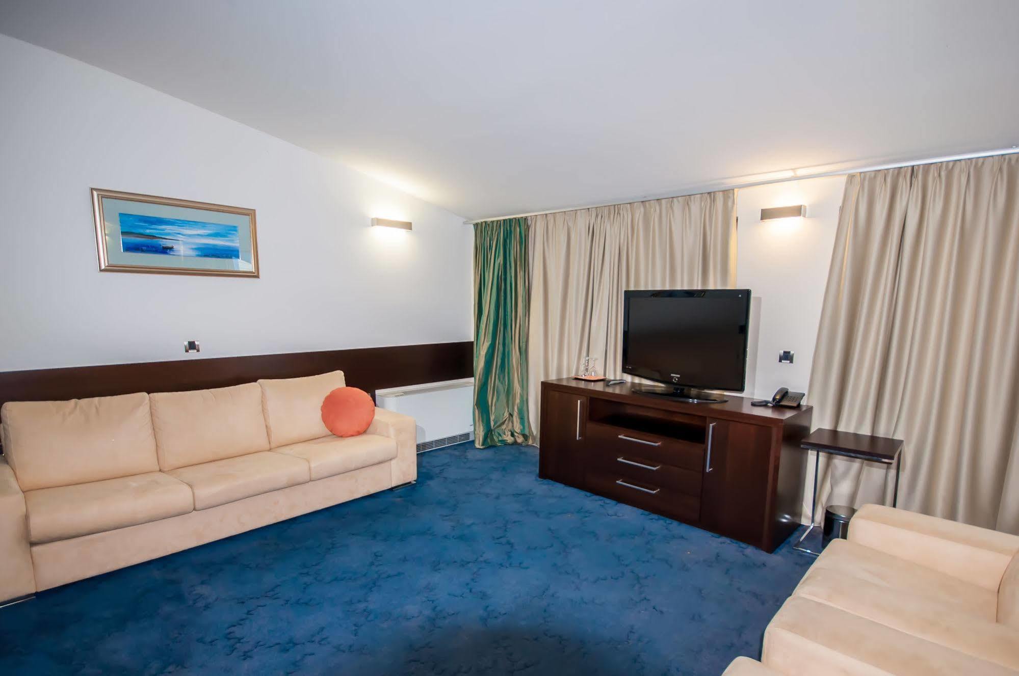 Hotel Maxim Božava Eksteriør billede